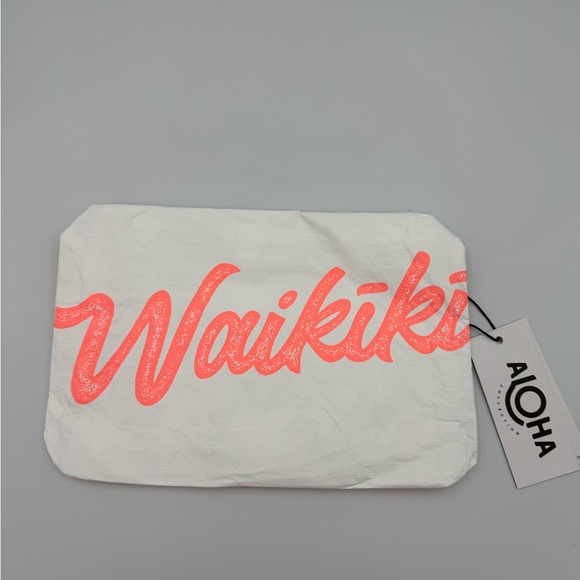 Aloha Collection Limited Edition Waikiki Tote & Pouch Set - Picture 10 of 13